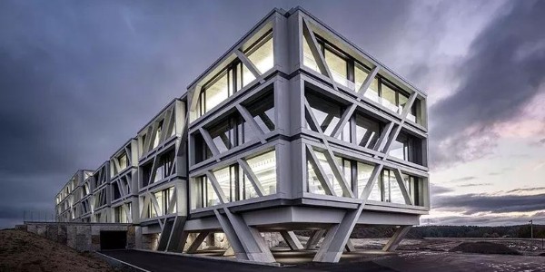 J.MAYER H.ARCHITECTURE新作，120m長(zhǎng)的混凝土骨架構(gòu)成新建筑